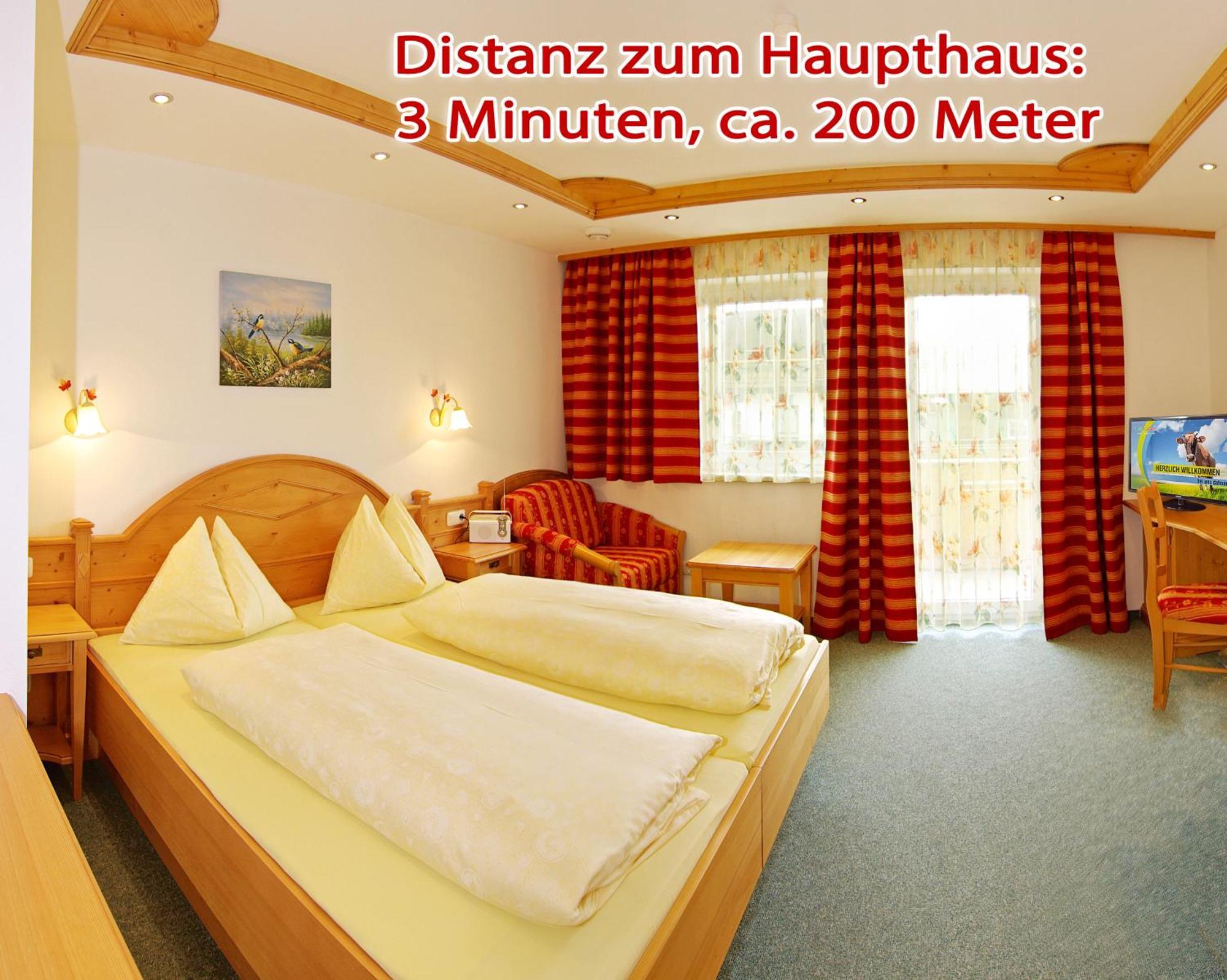 Familienhotel Central Sankt Johann in Tirol Room photo